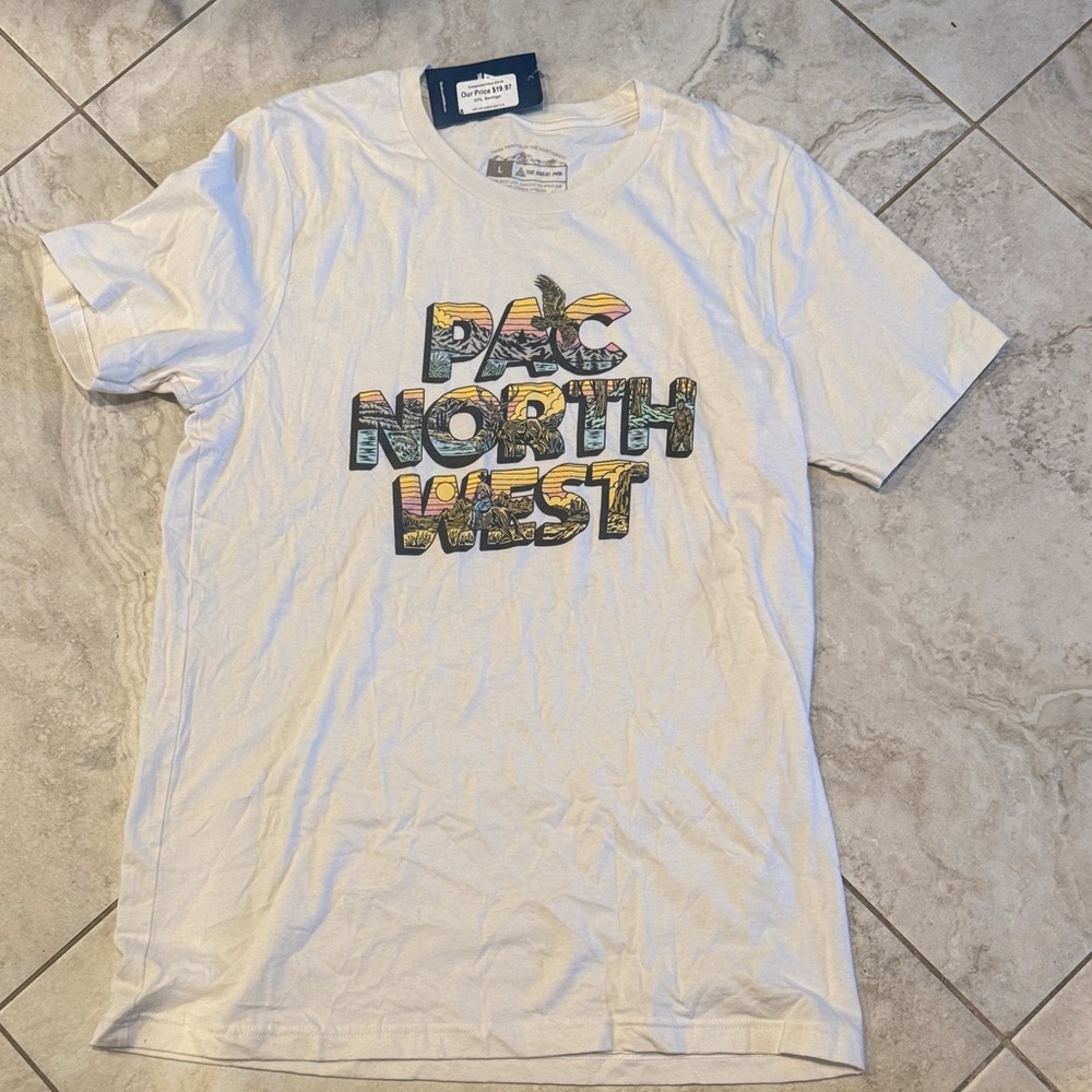 The Great PNW White 'Pac North West' Graphic Tee size Large